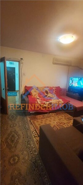 Vanzare apartament 3 camere Drumul Taberei - Parc Moghiros